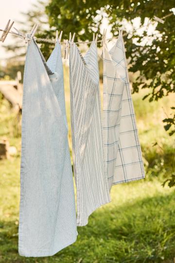 Tea Towel with thin dark blue stripes
